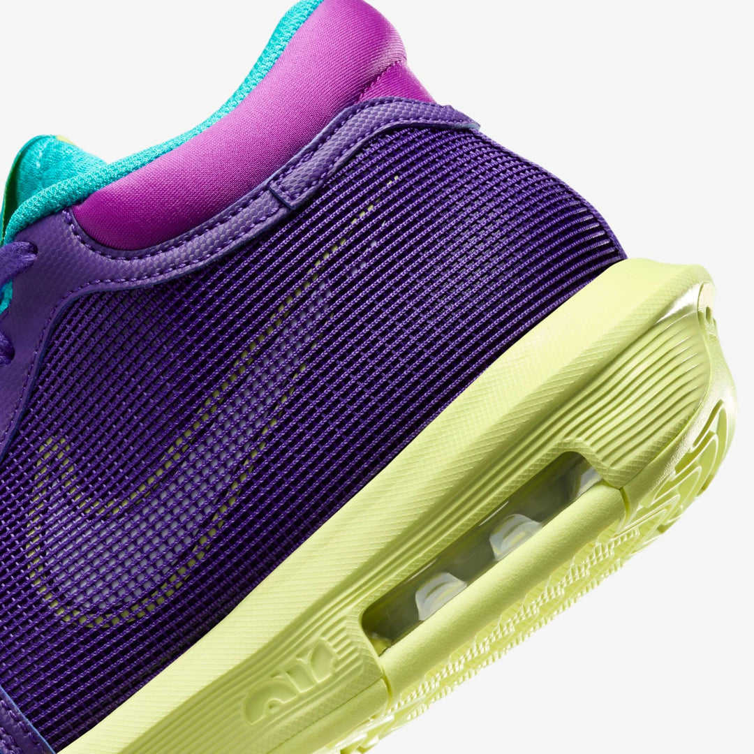 Tênis Nike LeBron Witness 8 - Roxo