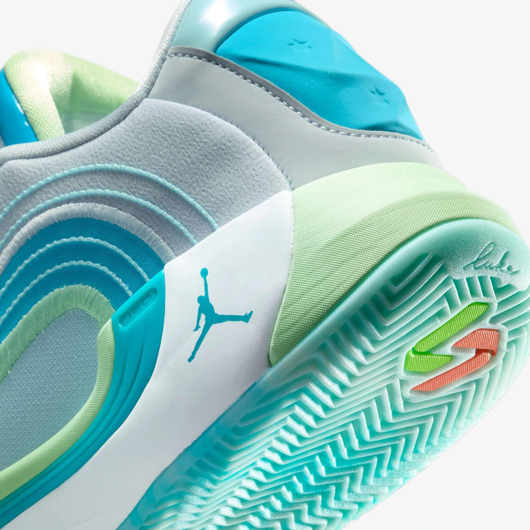 Tênis Nike Jordan Luka 4 - Cinza