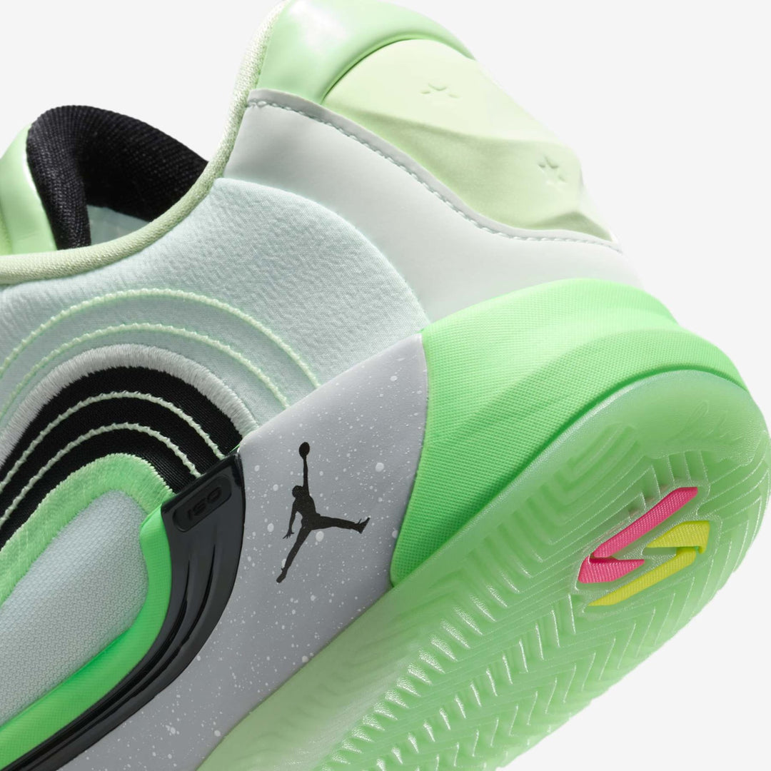 Tênis Nike Jordan Luka 4 - Verde Neon