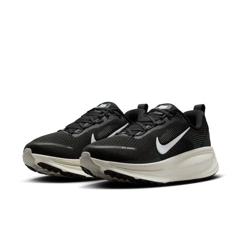 Tênis Nike Vomero 18 - Preto