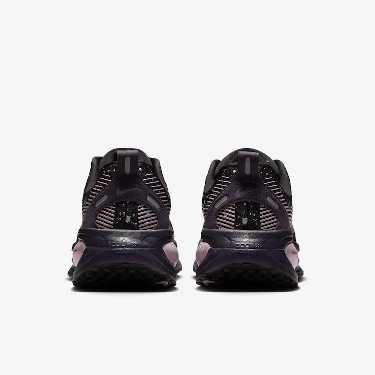 Tênis Nike Vomero 18 SE - Preto