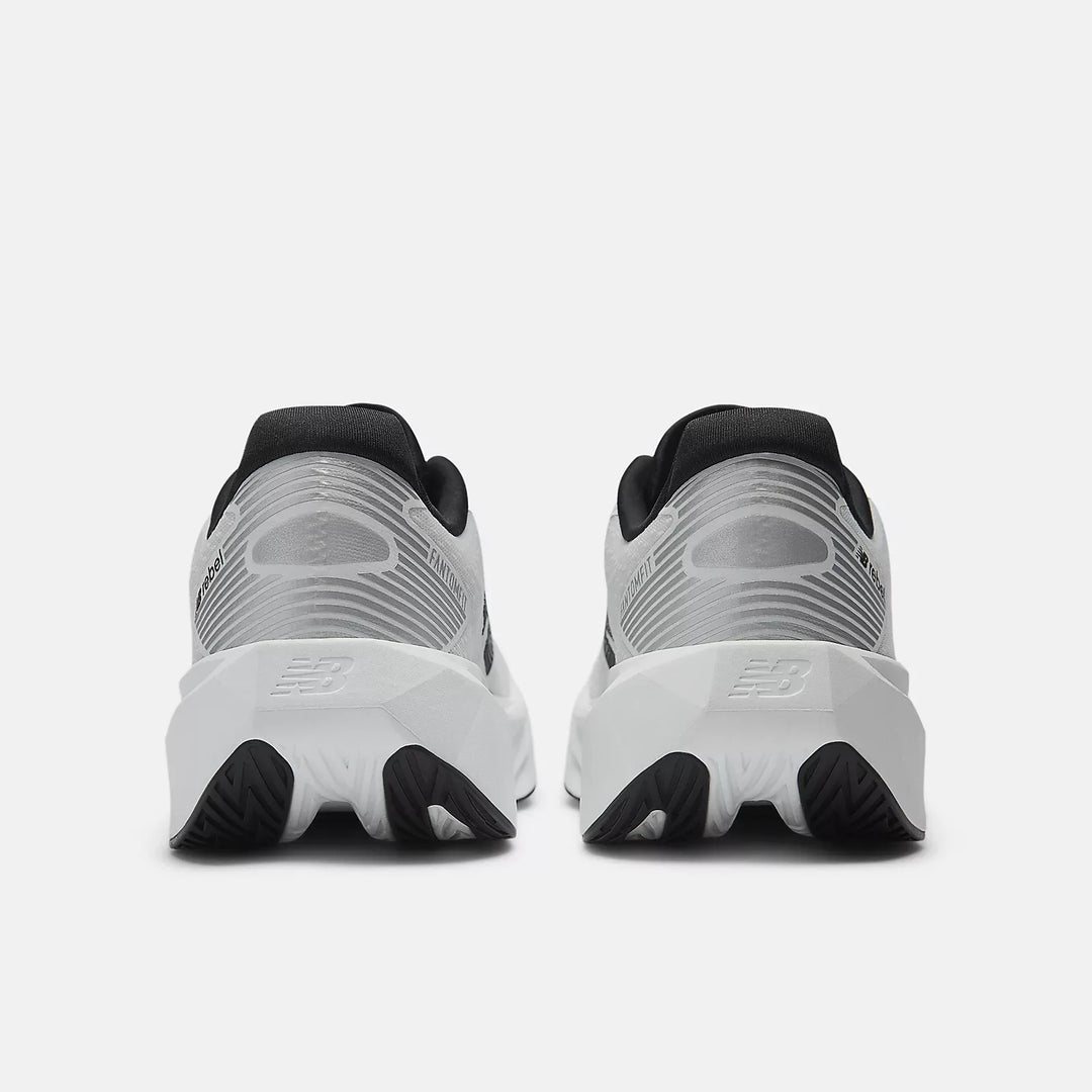 New Balance FuelCell Rebel v5 - Branco