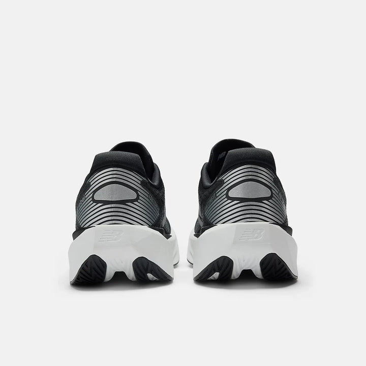 New Balance FuelCell Rebel v5 - Preto