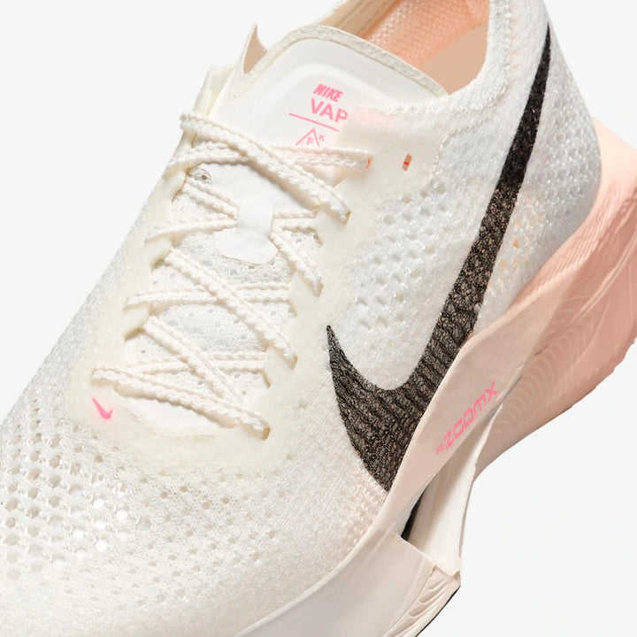 Tênis Nike ZoomX VaporFly 3 - Rosa Claro