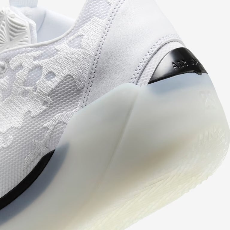 Tênis Nike Air Jordan XXXIX - Branco