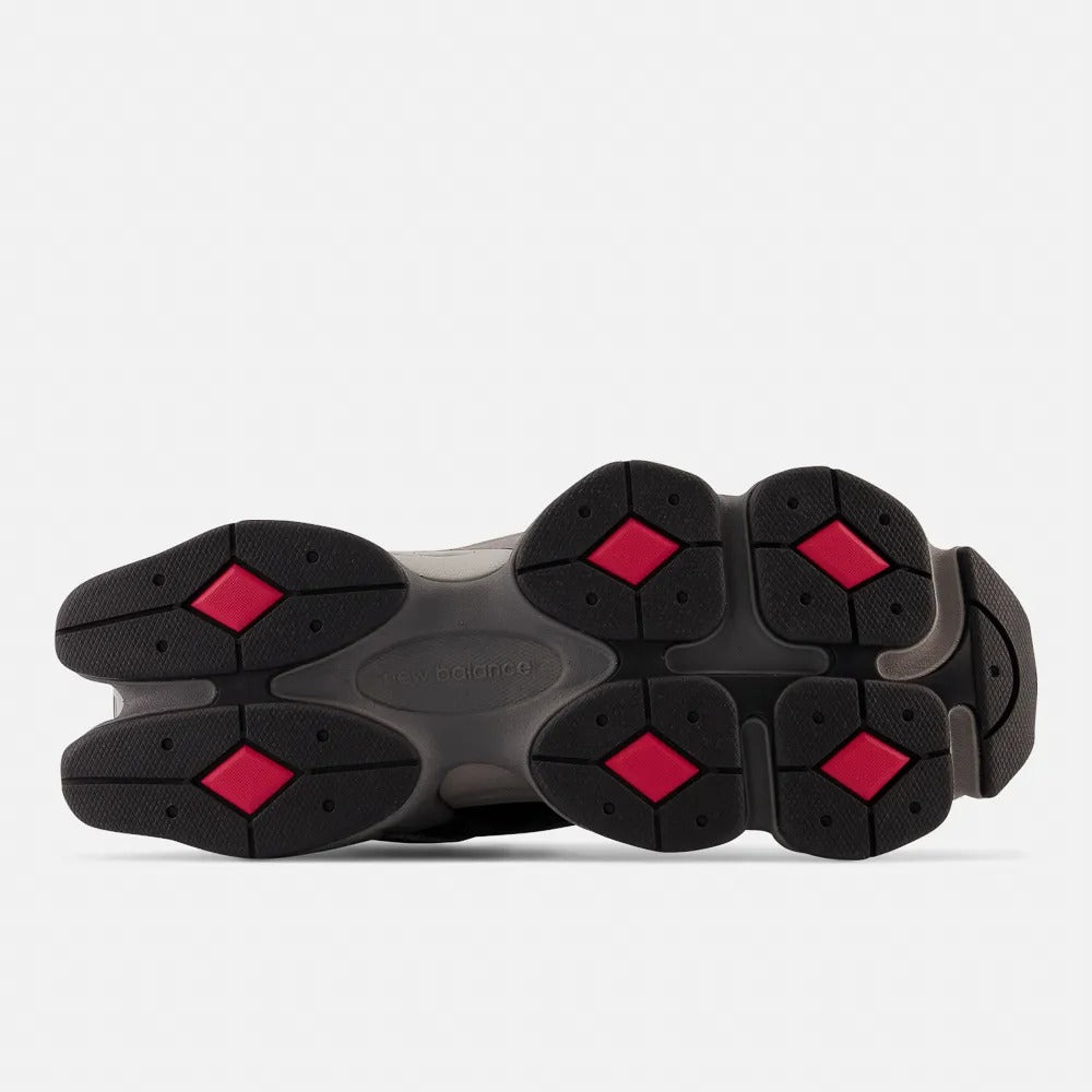 New Balance 9060 – Preto/Taupe