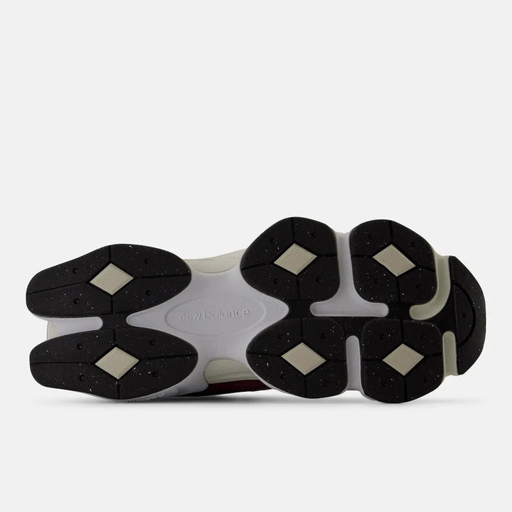 New Balance 9060 – Borgonha/Bege