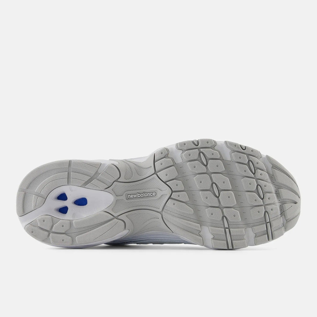 New Balance 530 – Branco/Prateado