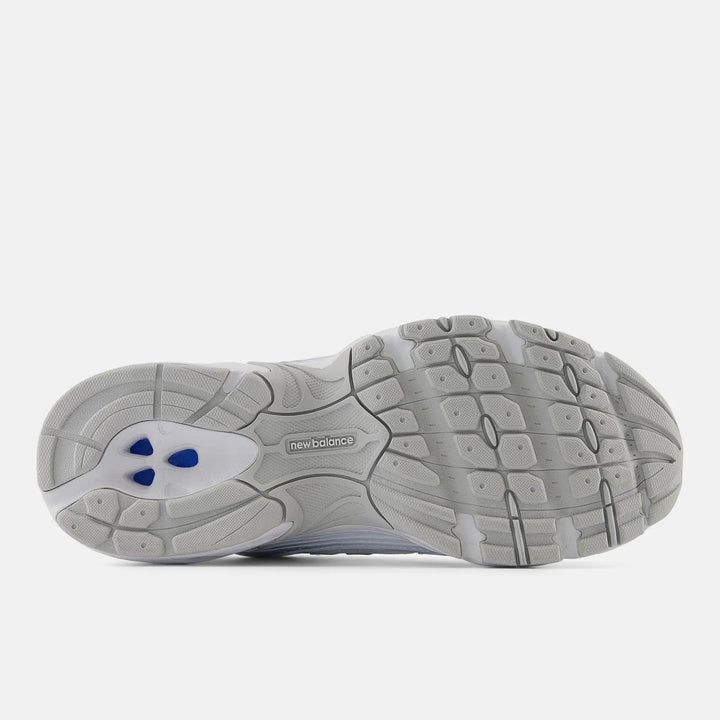 New Balance 530 – Branco/Prateado