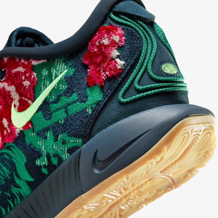 Tênis Nike LeBron XXI Premium