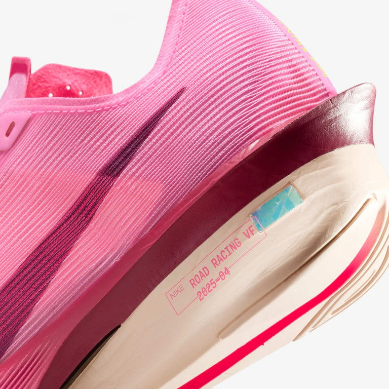 Tênis Nike ZoomX VaporFly 4 - Rosa