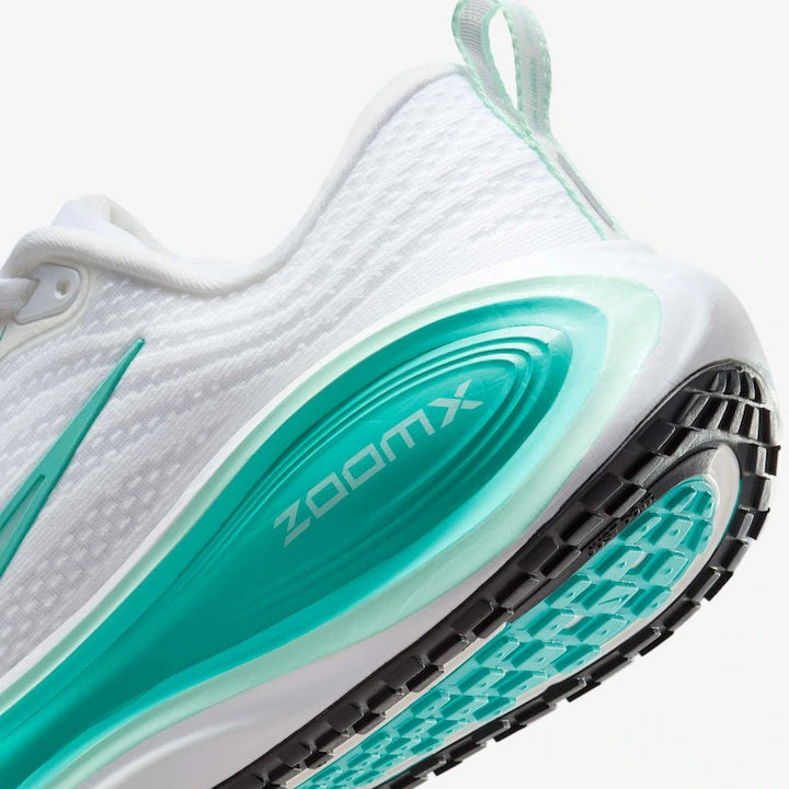Tênis Nike Vomero Plus - Branco/Turquesa