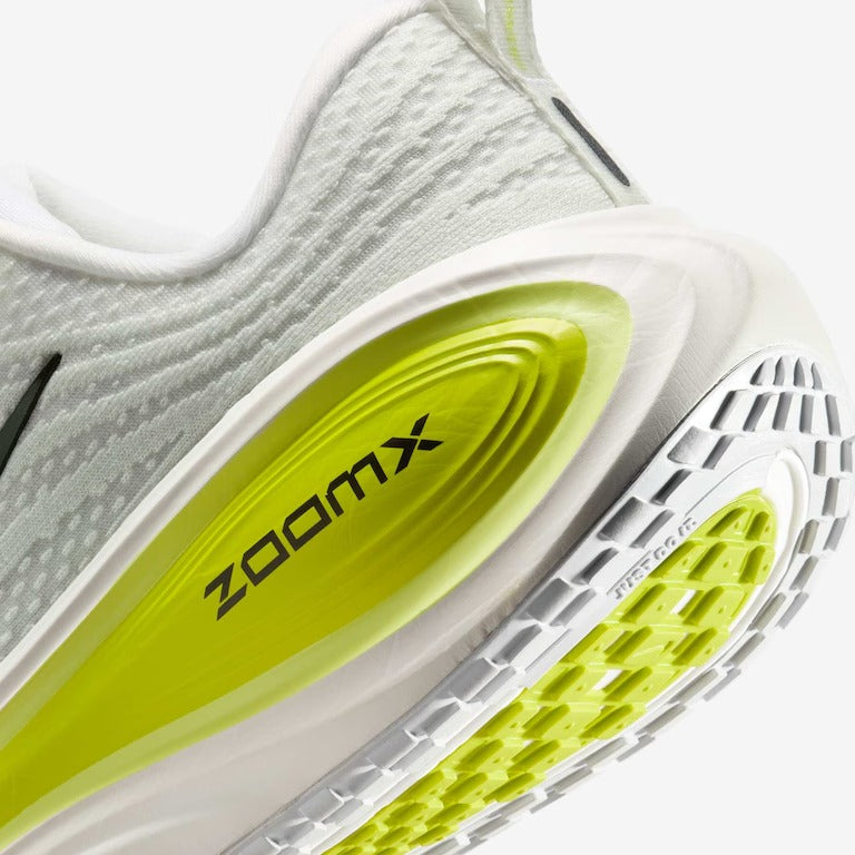 Tênis Nike Vomero Plus - Branco/Verde Neon