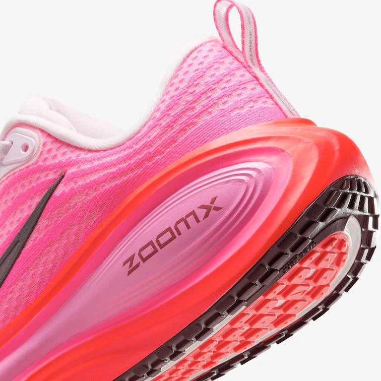 Tênis Nike Vomero Plus - Rosa/Vermelho