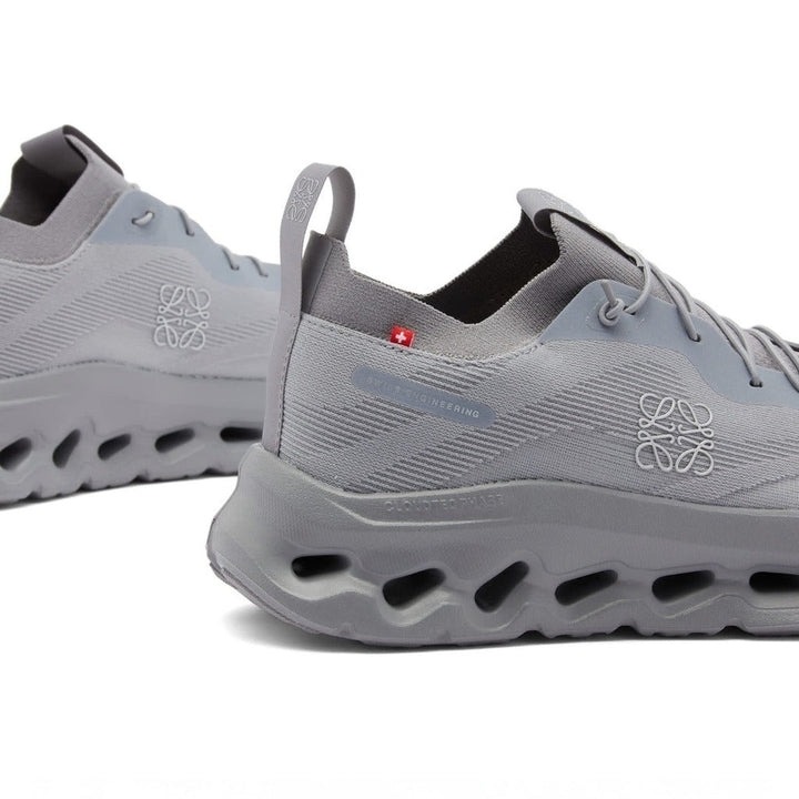 On Running x Loewe Cloudtilt – Cinza