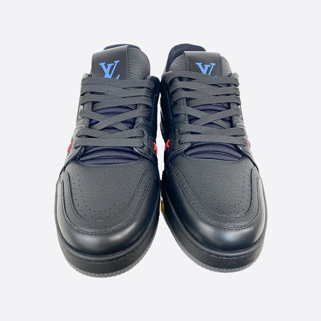 Louis Vuitton Trainer – Preto (Signature)