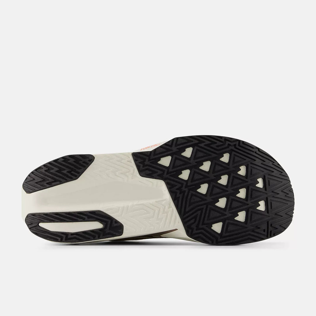 New Balance FuelCell Rebel v5 - Marrom