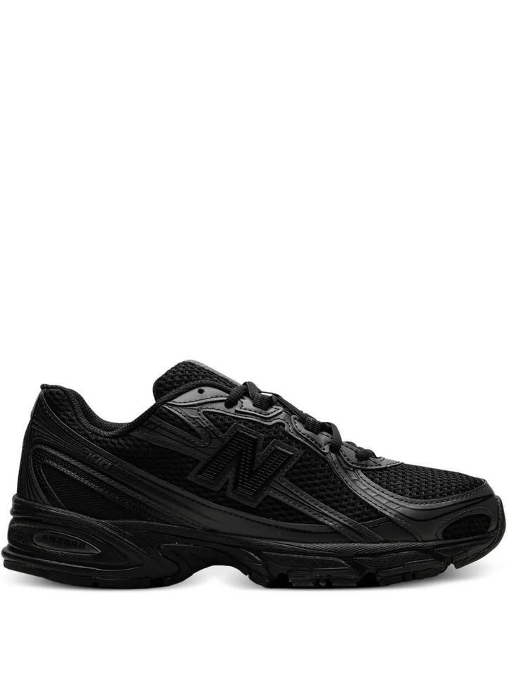 New Balance 740 - Preto
