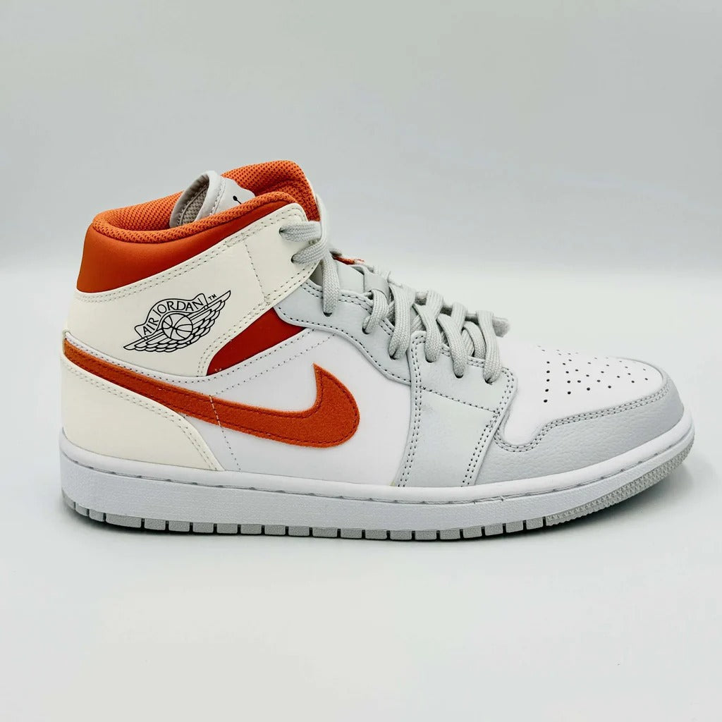 Jordan 1 Mid Starfish - Branco/Platina Pura/Laranja Starfish/Cinza