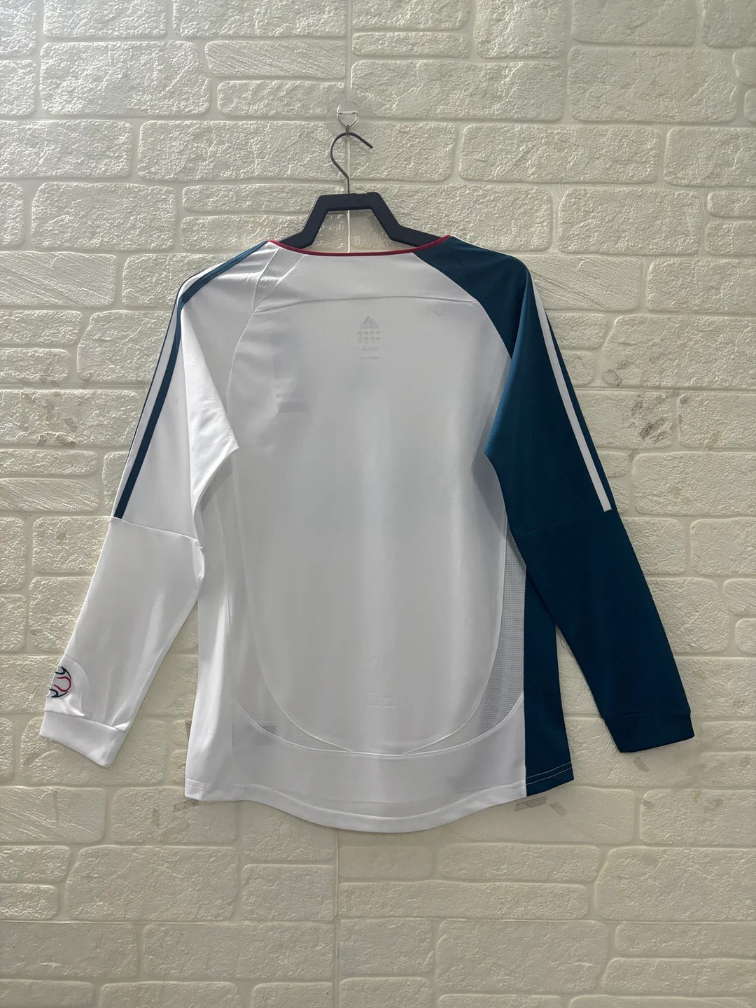 Camisa Retrô Liverpool 2006/07 Third - Manga Longa