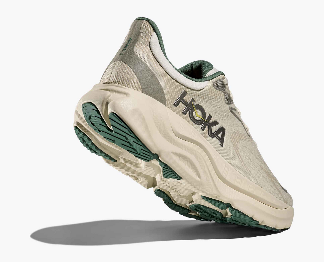 Hoka Arahi 8 - Bege