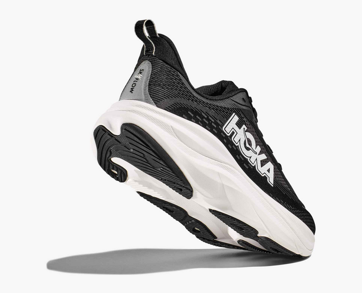 Hoka Skyflow - Preto/Branco