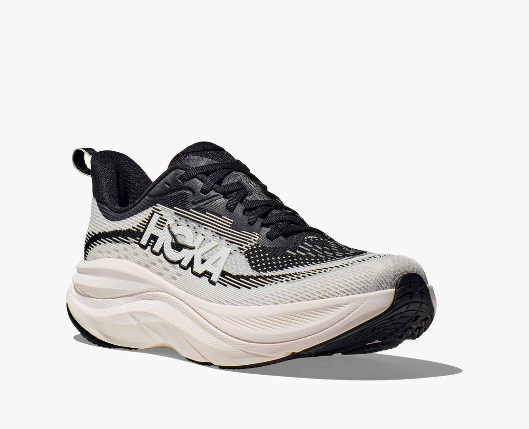 Hoka Skyflow - Branco/Preto