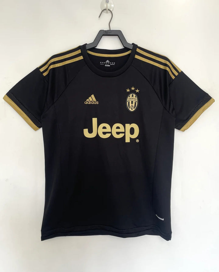 Camisa Retrô Juventus 2015/16 Third
