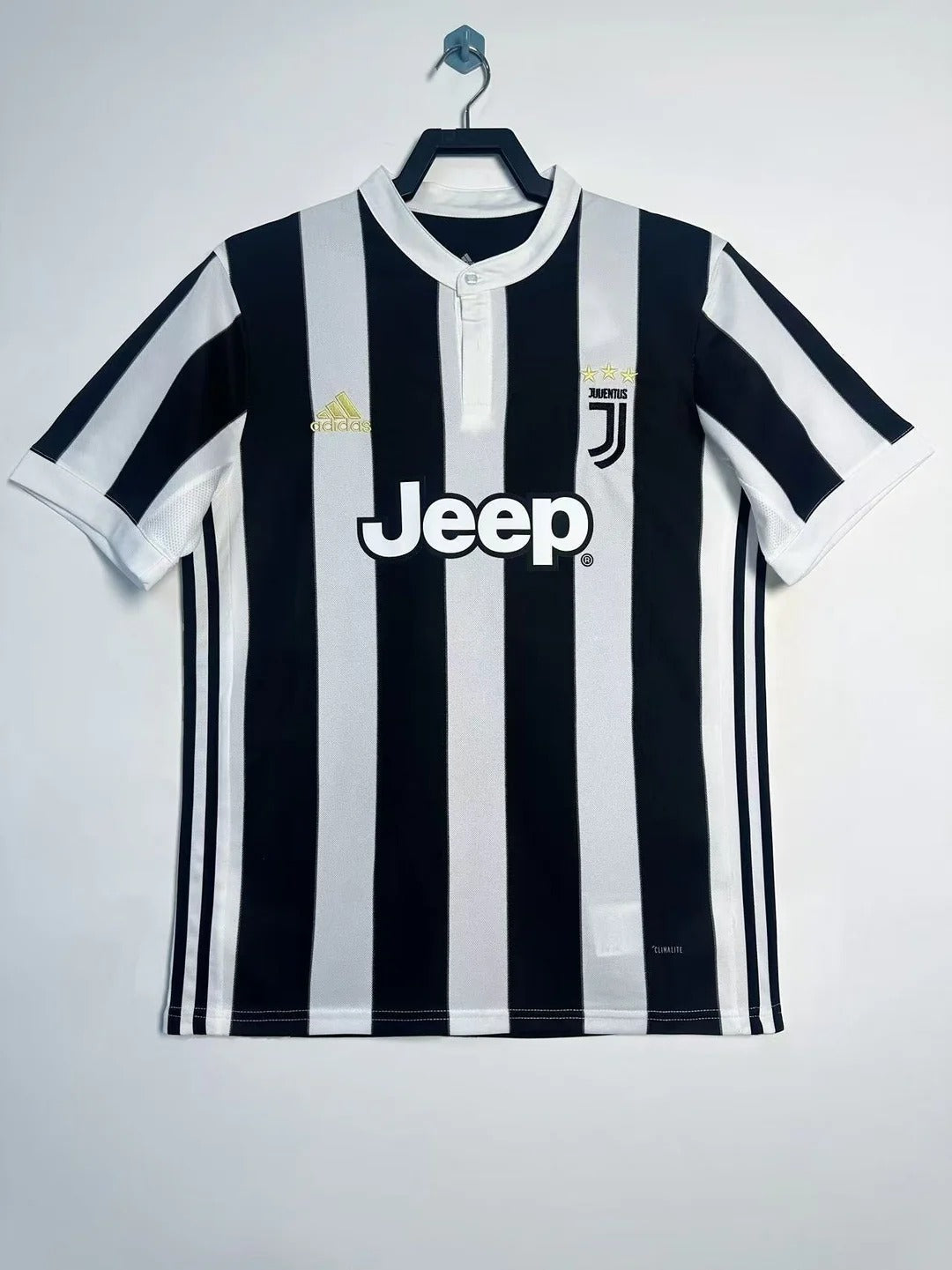 Camisa Retrô Juventus 2017/18 Home