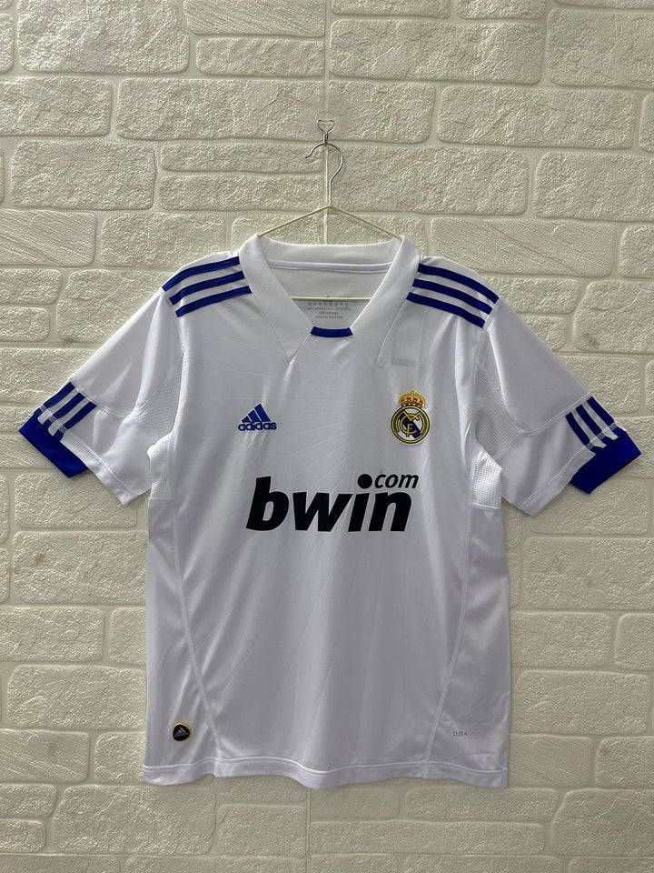 Camisa Retrô Real Madrid 2010/11 Home