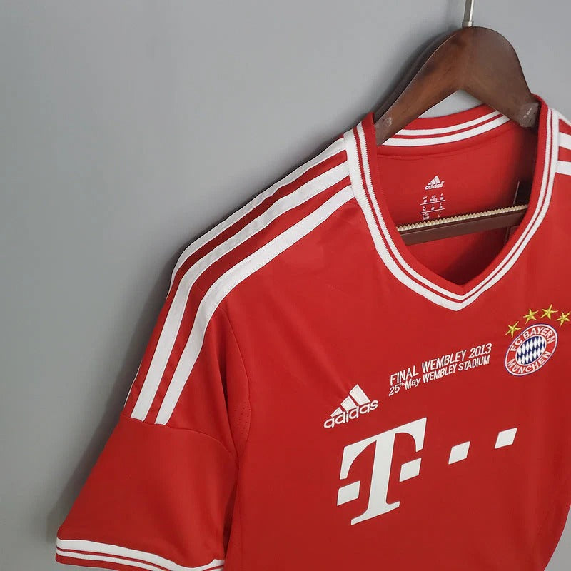 Camisa Retrô Bayern de Munique 2013/14 Home