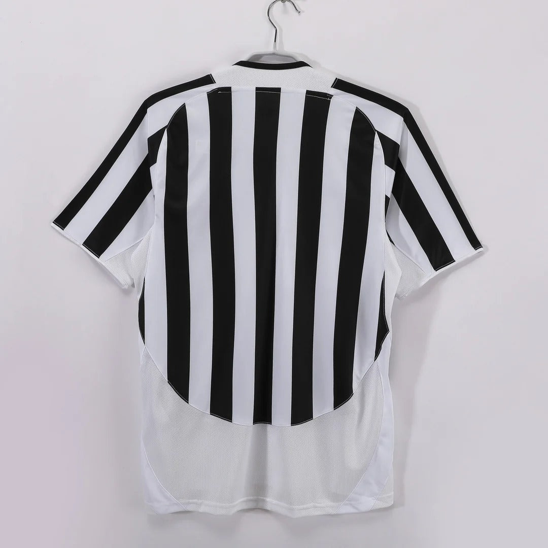 Camisa Retrô Juventus 2003/04 Home