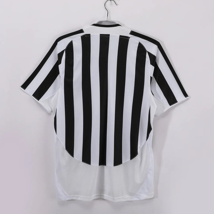 Camisa Retrô Juventus 2003/04 Home