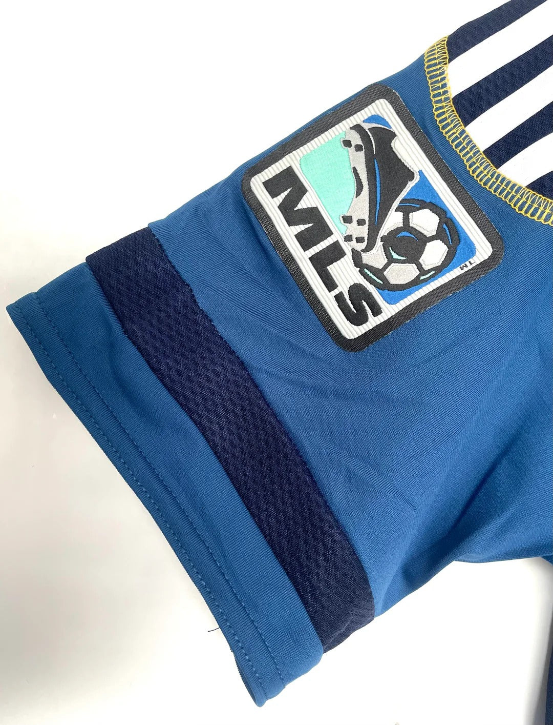 Camisa Retrô LA Galaxy 2011 Away (+Patches)