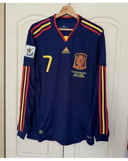 Camisa Retrô Espanha 2010 WC Final - David Villa #7 (+Patches)