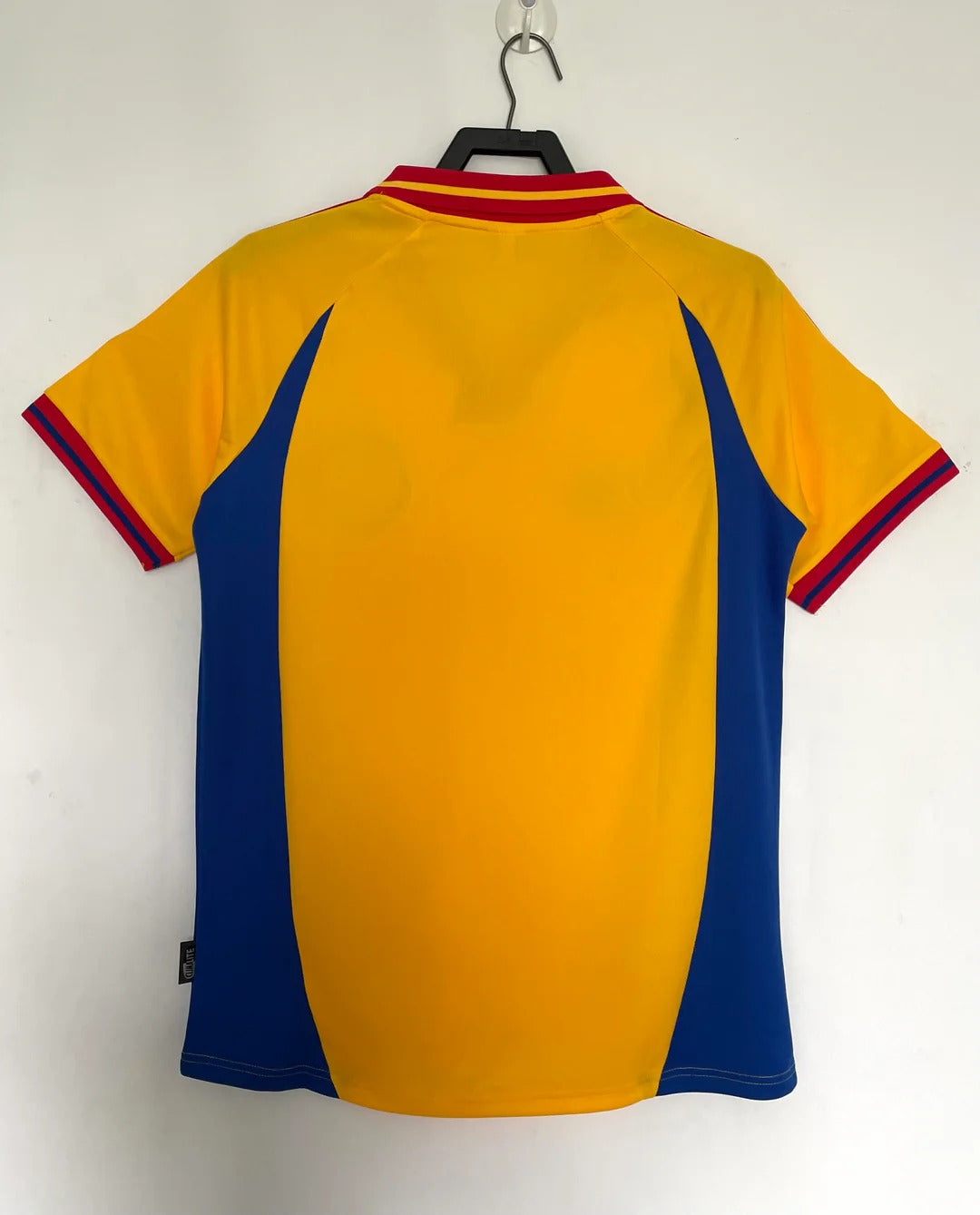 Camisa Retrô Romênia 2000 Home (+Patches)