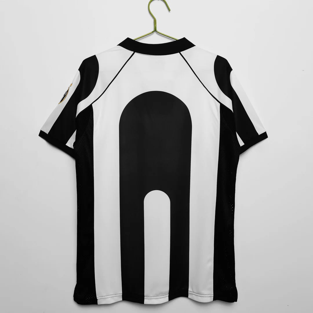 Camisa Retrô Juventus 1997/98 Home