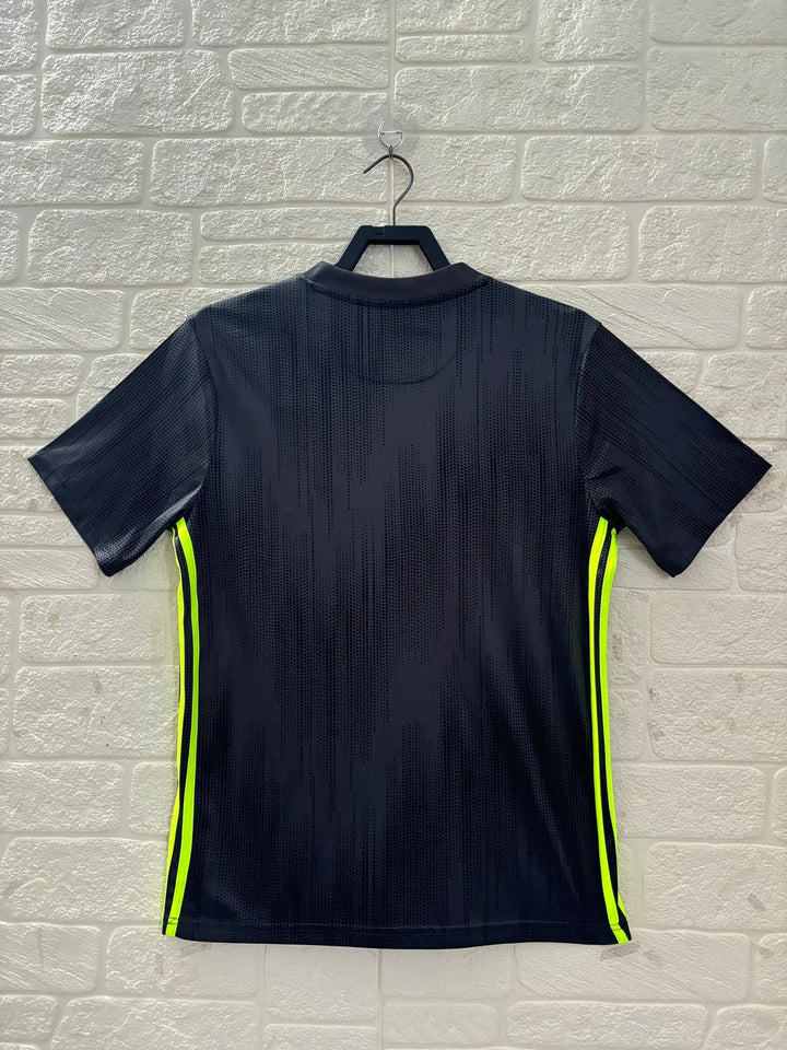 Camisa Retrô Juventus 2018/19 Third