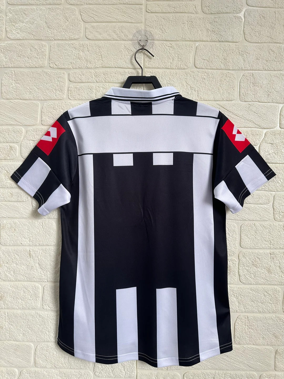 Camisa Retrô Juventus 2001/02 Home