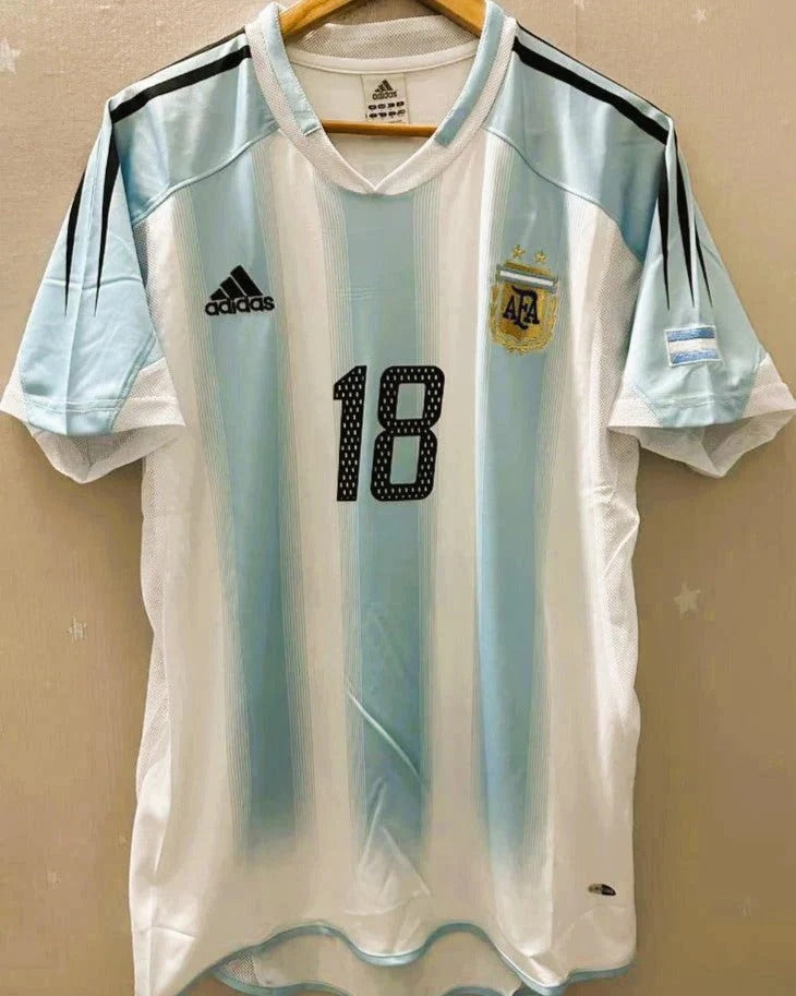 Camisa Retrô Argentina 2004/05 Home - MESSI #18
