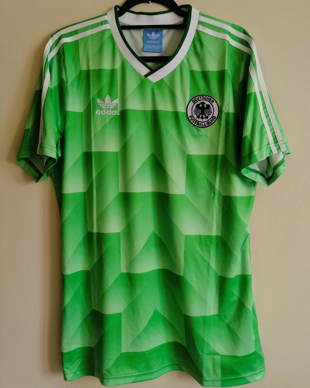 Camisa Retrô Alemanha 1990/91 Away - MATTHAUS #10
