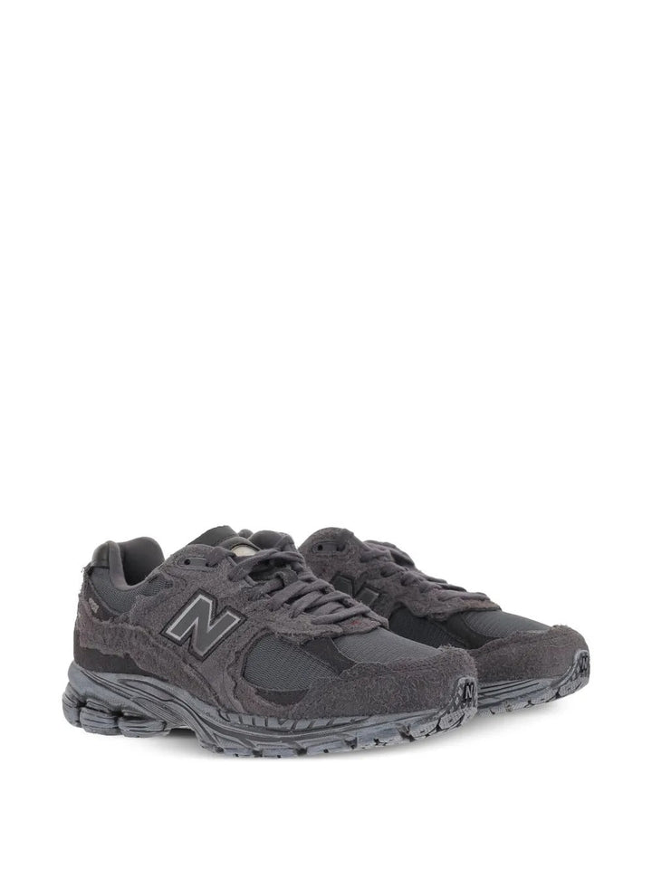 New Balance M2002RDB - Carvão/Preto/Cinza Escuro