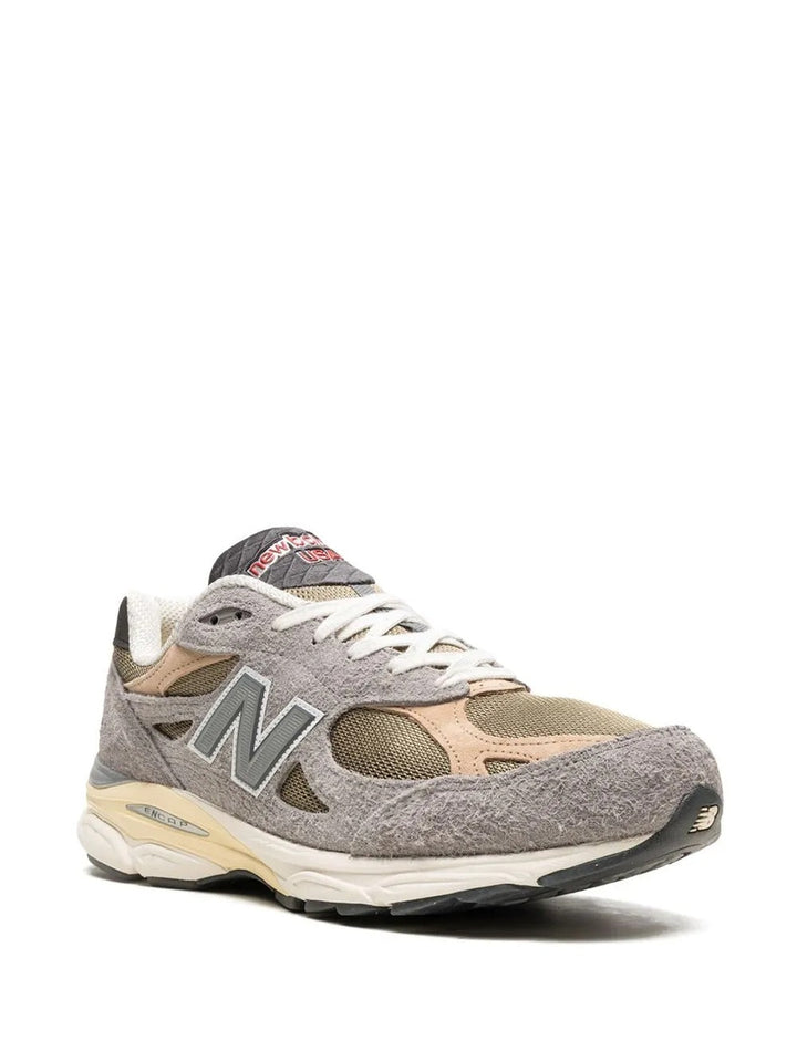 Teddy Santis x New Balance 990v3 - Cinza/Bege