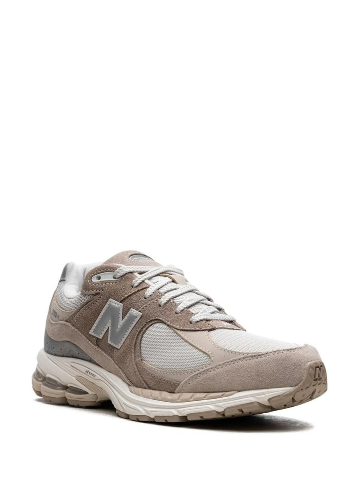 New Balance 2002R - Marrom/Cinza Escuro/Creme