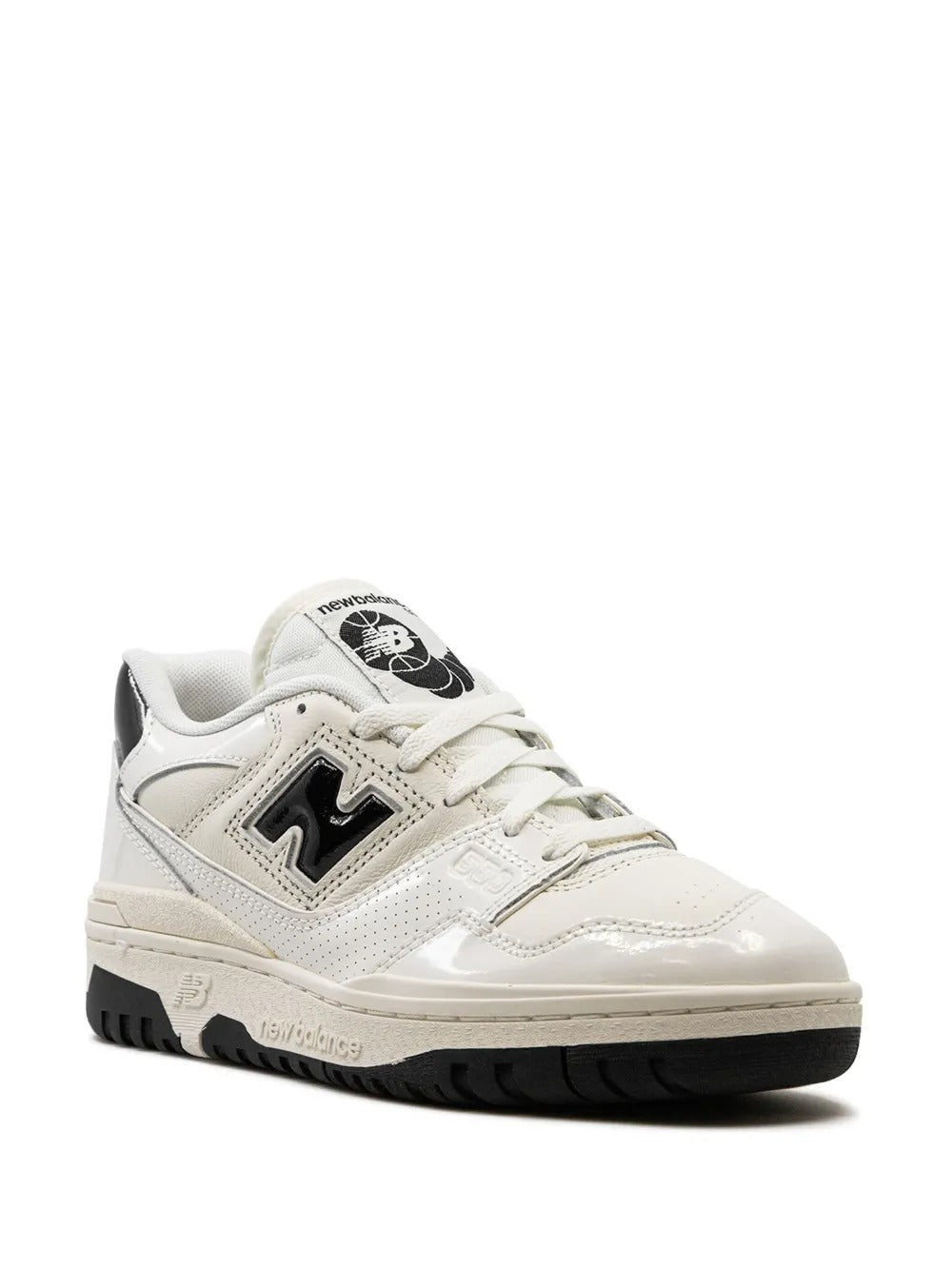 New Balance 550 - Branco/Preto/Creme