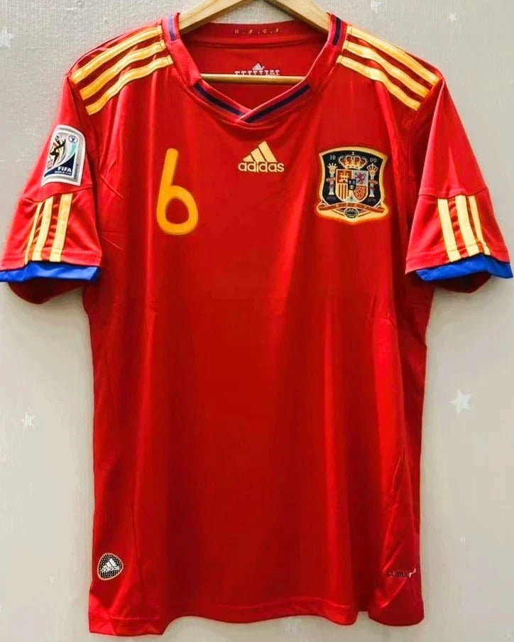 Camisa Retrô Espanha 2010/11 Home - INIESTA #6 (+Patches)