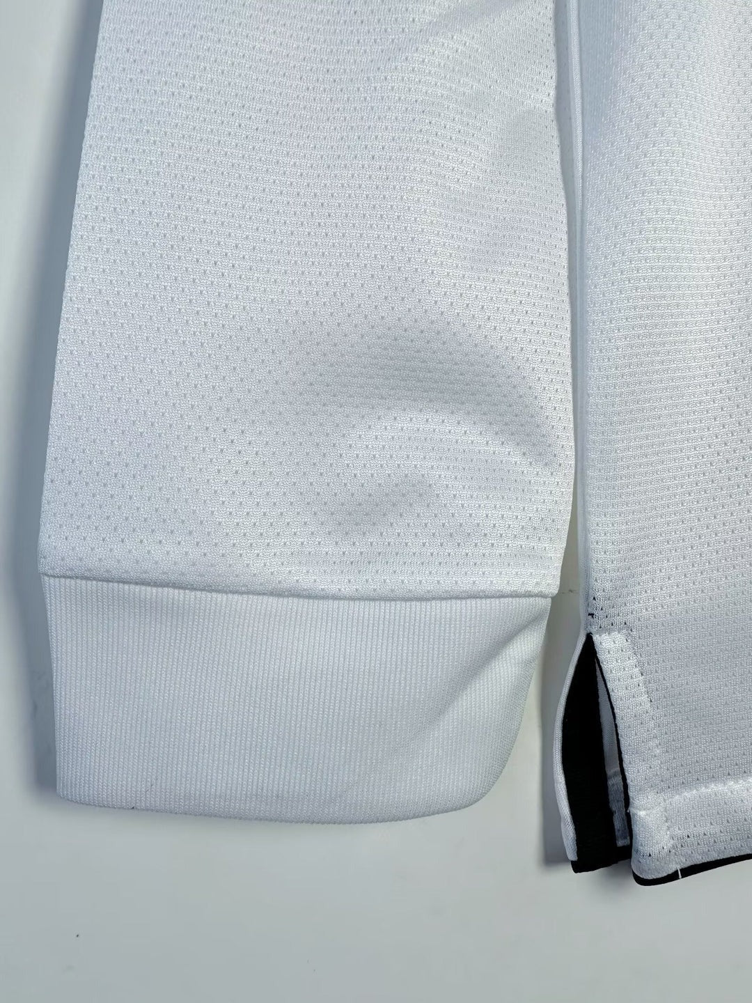 Camisa Retrô Manchester United 2010/11 Away - Manga Longa