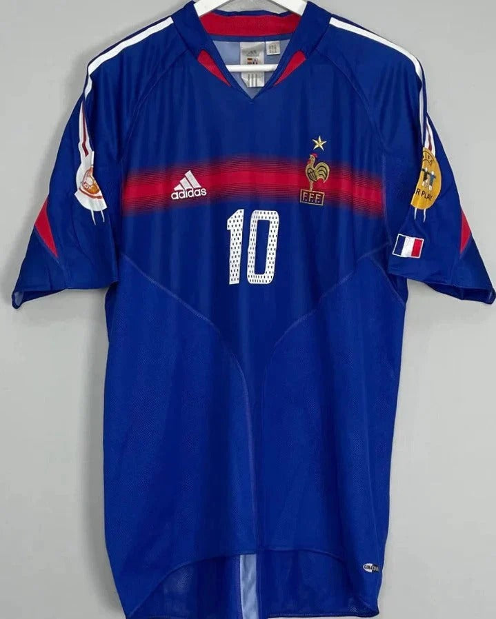 Camisa Retrô França 2004/05 Home - ZIDANE #10 (+Patches)