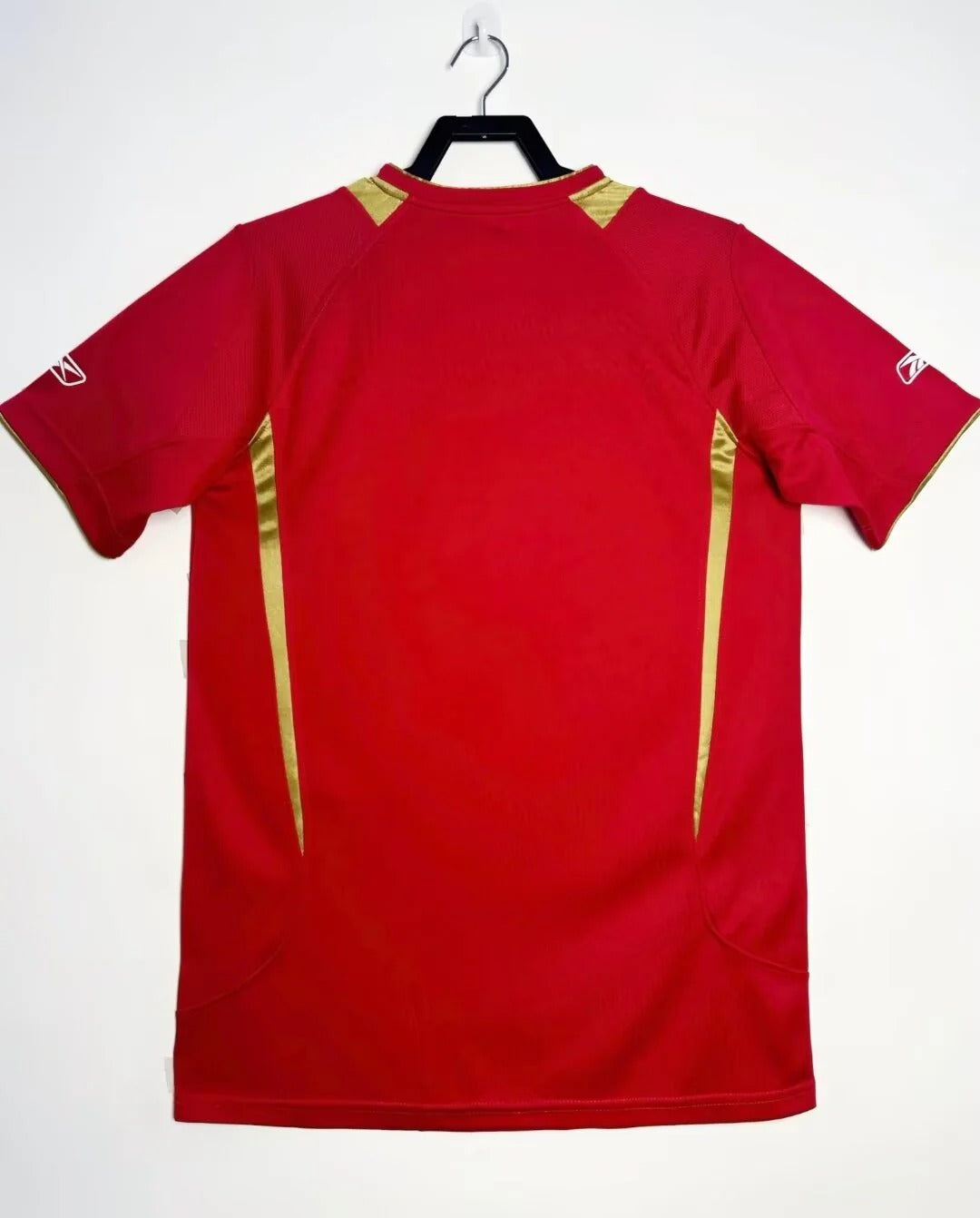 Camisa Retrô Liverpool 2005/06 Home