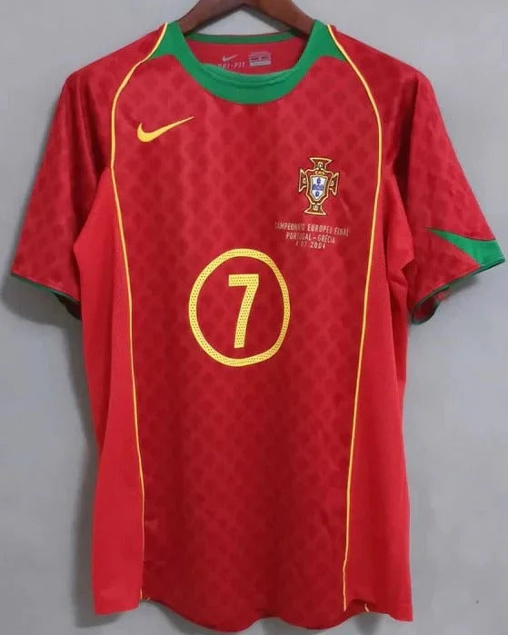 Camisa Retrô Portugal 2004/05 Home - FIGO #7